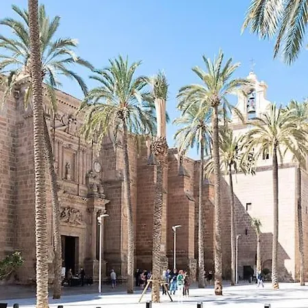 Casa Flamenca A Pies De La Alcazaba Casa de Férias *